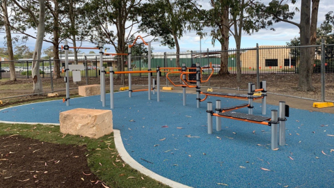 Skyhawk Ave Reserve, Hamlyn Terrace - New Fitness Station